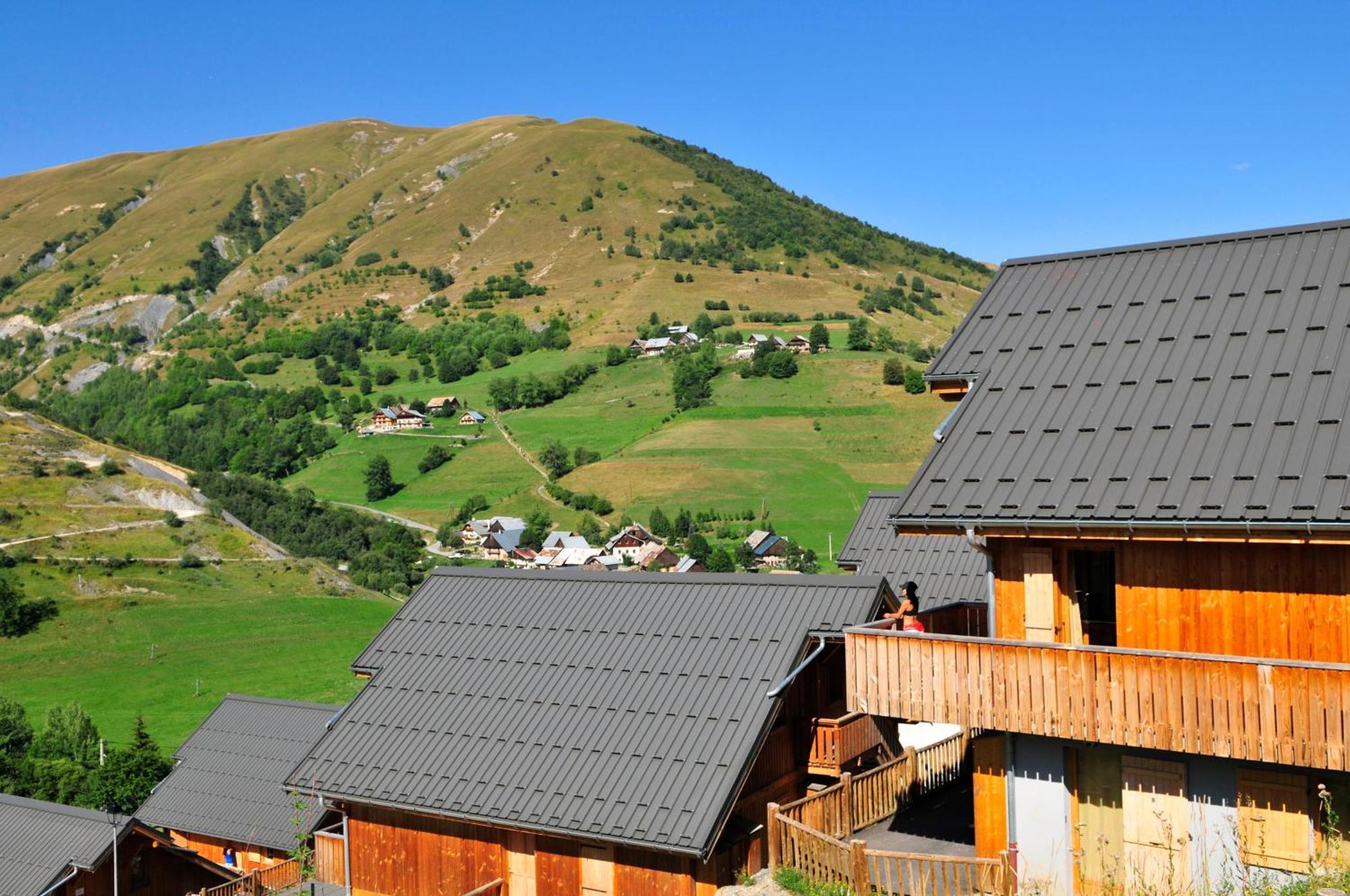 Residence Goelia Les Chalets Des Ecourts Saint-Jean-d'Arves Luaran gambar